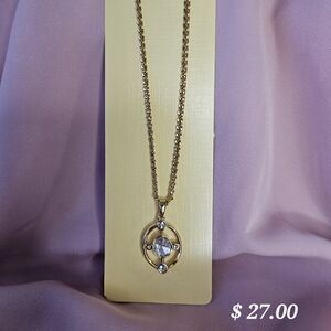 Elegant Gold Necklace with Crystal Accents